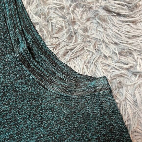 Exclusively Misook Green Slinky Top Size XL - Picture 2 of 5